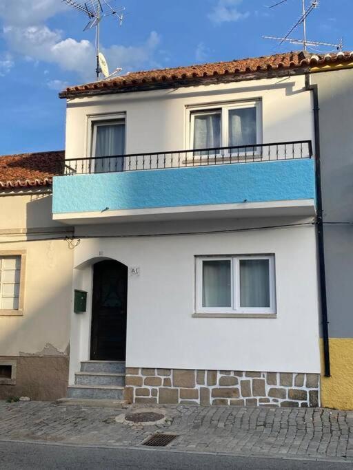 Caminho Da Vila Moradia. Escalos de Cima Dış mekan fotoğraf